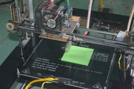 Máy in 3D giá 4 triệu đồng của sinh viên ĐHBK Đà Nẵng
